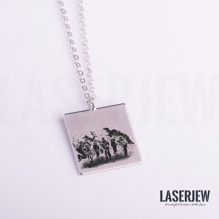 Illustration Miners Necklace